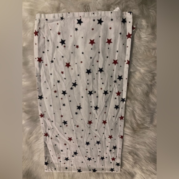 Hobby Lobby Patriotic Star and Stripe Table Linens - Picture 7 of 8